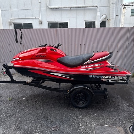 　Kawasaki ULTRA 250X ジェットスキー