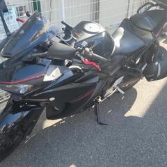 バイク250cc yzf-R25の画像