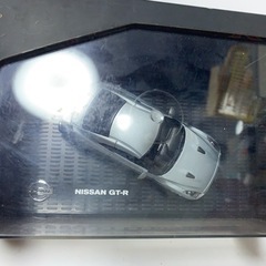 日産 モデルカーコレクション「1/43 GT-R(R35 SILVER)」の画像