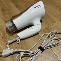 ヘアドライヤーパナソニックの
「EH-NE58」の画像