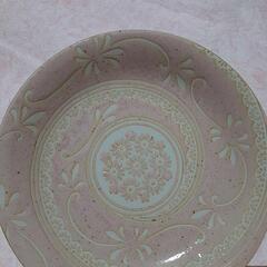 《値下げ交渉可》新品　オシャレな花柄のお皿🌺　直径約19.5㎝の画像