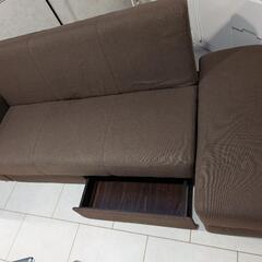 3人掛けソファー 足置き付きの画像