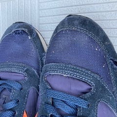 SAUCONYの靴の画像
