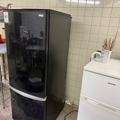 冷蔵庫の画像