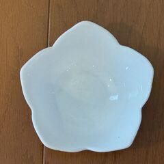 白色の小鉢【3個】_D【終了しました】の画像