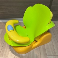 アップリカ　ベビーバスチェアの画像