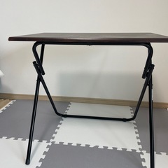 折りたたみテーブル　ダークブラウンの画像