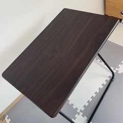 折りたたみテーブル　ダークブラウンの画像