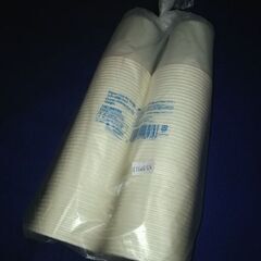 紙コップ　１パック100個入り　白　５オンス(150ml)　新品...