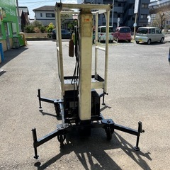 水圧式高所作業台4.5m 12Vバッテリー駆動の画像