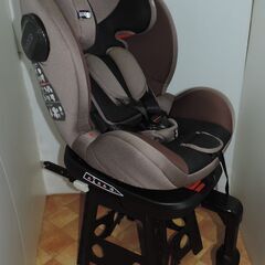 ベビー・子供用品買取販売キッズモール湘南/Nebioターンビット/６カ月～１１歳/ISO FIX/回転/洗濯済の画像