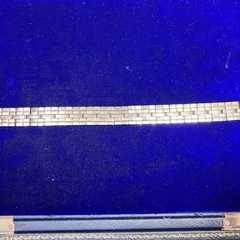 20伸縮あり23.5㎝　外山産業　チタン磁気ブレスレット　シルバー　調整可能の画像