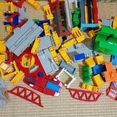 トミカ、プラレールセットの画像