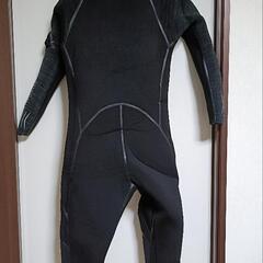 ウェットスーツ 未使用 メンズの画像