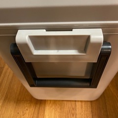 美品✨ クーラーボックス 36L 🧊 グレーの画像