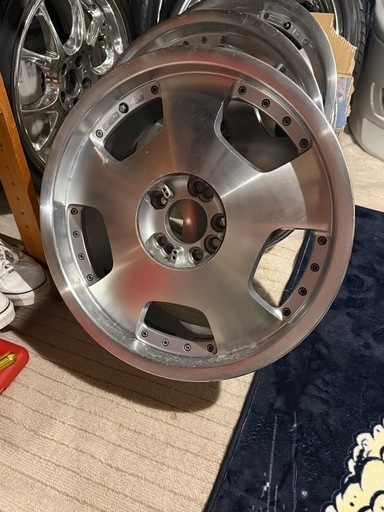ディッシュホイール 4本 18インチ 8J 値下げ可能
