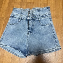 ハイウェストジーンズショートパンツ