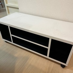テレビ台の画像