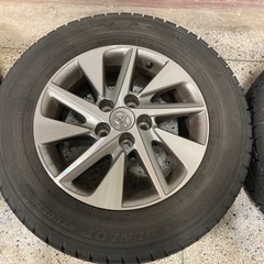 215/65/18   タイヤホイールセットの画像