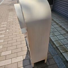 【お買い上げありがとうございました】アメリカンポスト　ポスト　難あります　扉1ヶ所取れています　色のムラあります　サイズ約24×37cm高さ90cm　ek-611ged の画像