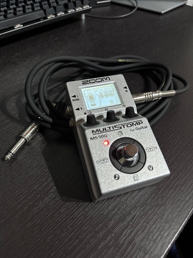 ZOOM MS-50G ギターエフェクター(シールド付き)