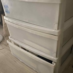 収納家具2つの画像