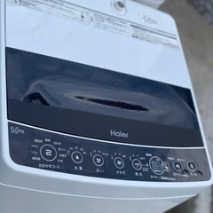 送料・設置込み可　洗濯機　5.5kg Haier 2020年【分解クリーニング済み】の画像