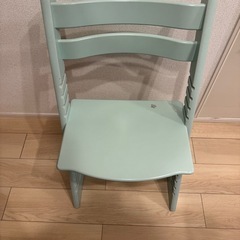 伊勢丹で購入した子供イスです。の画像