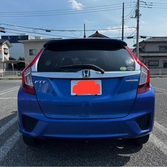 ホンダ フィットハイブリッド　ブルー　平成27年　75000km  埼玉県の画像