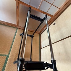 ハンガーラックの画像