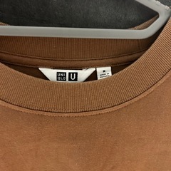 ユニクロ　長袖　　Mサイズの画像