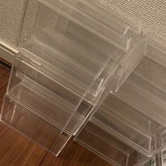 ガチャガチャ　ケース　カプセルトイケース　横開きディスプレイケースの画像