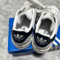 新品未使用！adidas スタン・スミス23cmの画像