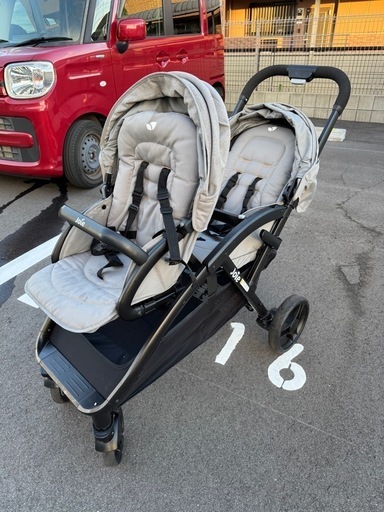 二人乗りベビーカー　 Joie エヴァライトデュオ