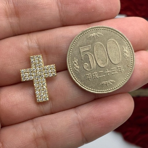 K18 ダイヤクロス　ペンダント　 0.54ct 1.5g