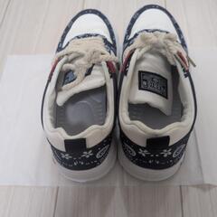 お洒落スニーカー25cm無料ですの画像