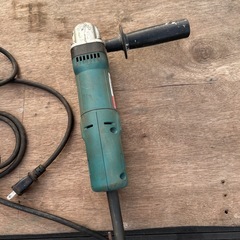 マキタDA3010Fアングルドリルの画像