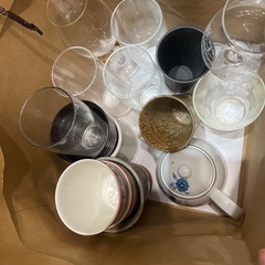 食器類一式の画像