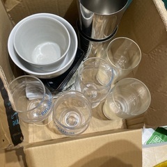 食器類一式の画像