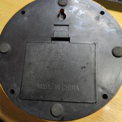 プッシュスイッチ付きライト　　現在使用中　直径14cm　乾電池入れていますの画像