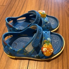 クロックスCROCS  15cm 子どもサンダル　の画像