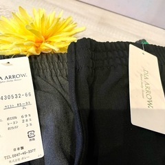 【サイズ3L パンツ3本】【新品未使用】【ベルーナ美脚パンツ】の画像