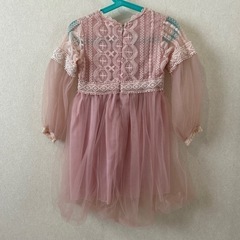 チュールワンピースドレスの画像