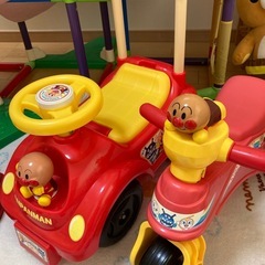 おもちゃ　乗用玩具　アンパンマン　