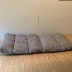 ニトリ　座椅子　グレー　　の画像