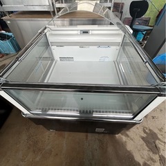 値下げ中業務用冷凍ショーケースBIEG-103F ショーケース 750W2台 業務