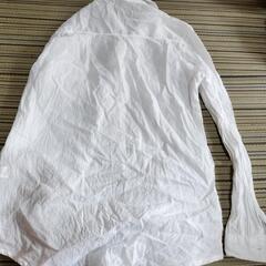ビジュー付きのホワイト長袖シャツ　Мサイズ位の画像