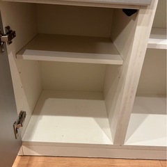 食器棚の画像