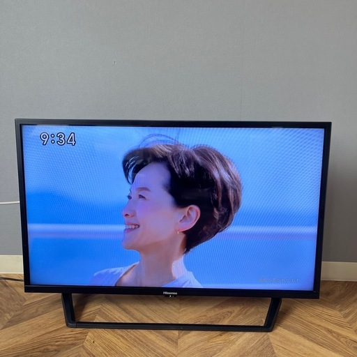 32インチ液晶テレビ