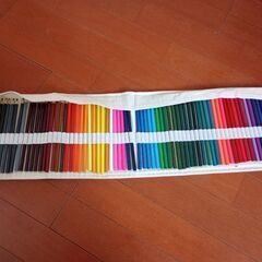 72色色鉛筆